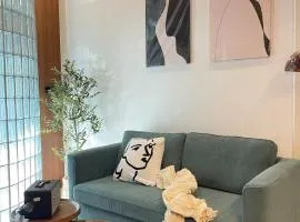 Nueng Rana 113 Unique House in Chinatown 3BR 2BA