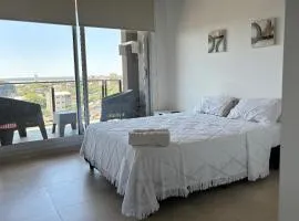 Departamento Beethoven con vista al Río Paraná