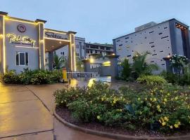 Rock City Hotel, hotel v destinaci Nkwatia