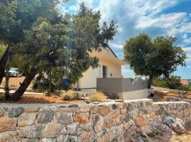 Holiday home Danica, hotel v destinaci Bašić