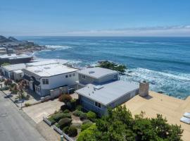 Luxury Ocean Front Cambria Beach House, hotell sihtkohas Cambria