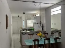 Aconchegantes Aptos de 1qt a 60mts do Consulado EUA