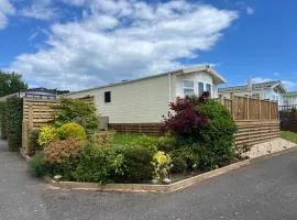 32 West Down Farm Caravan Park - quiet and idyllic!