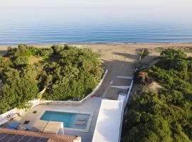 Cathrin Beachfront Villa