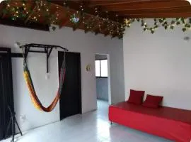 Acogedora Habitación Privada - Belén Rosales Laureles