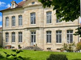 Hôtel Particulier, Maison Jazey., hotel di Semur-en-Auxois