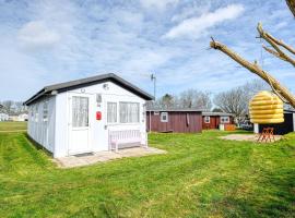 Two Hoots Chalet, hotel v destinaci Mundesley