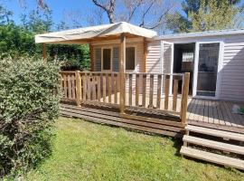 Mobil Home Colorado, hotel v destinaci La Roque-dʼAnthéron