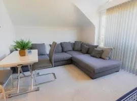 Central and peaceful two bedroom flat in town