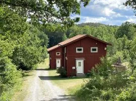 Three Bedroom Farm Cottage Lake Access and Free Boat