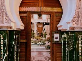 Kassr Annoujoum - Luxury Boutique Riad in the Heart of Fès Medina