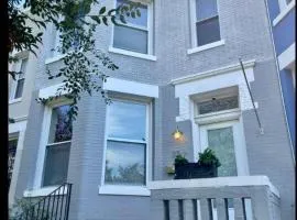 3Bed 2Bath Downtown DC's Best Near Everything