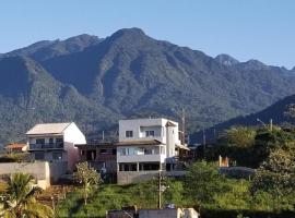 Vista da Serra, hotel v destinaci Penedo