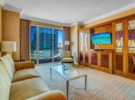 MGM 1BR Suite 7th Floor Strip View, Balcony