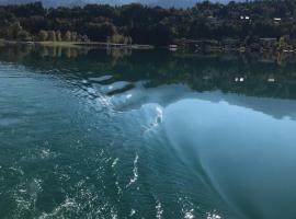 Fewos Wuzella Faaker See, Hotel in Latschach