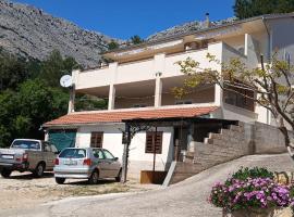 Apartments with parking space Ivan Dolac - Hvar - 24264, hotel a Jelsa (Gelsa)