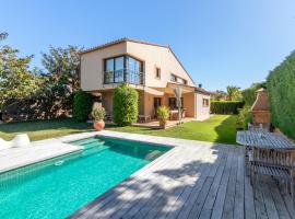 Preciosa villa en la Costa Brava, Hotel in Montrás