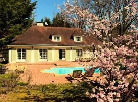 Country house in Forest of Rambouillet, hotel v destinaci Auffargis