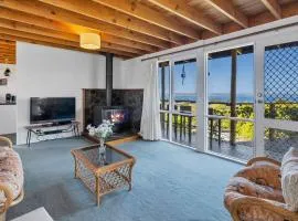Ocean Views 20kms from CBD Sleeps 10