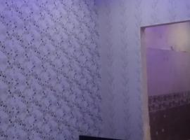 श्री कृष्णा होम स्टे, hotel v destinaci Vrindavan