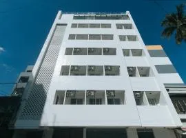 Stay Manila Hotel by RedDoorz