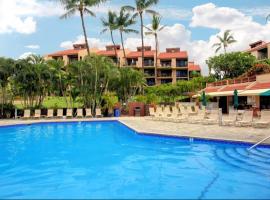 Perfect Getaway 2BD Condo, Steps to Beach & Shops, apartamento en Wailea