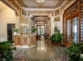 Hotel Villa Elena