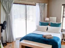 Durbanville Luxury Living Private Room