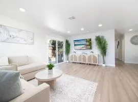 4 Miles to Beach Central and Newly Renovated