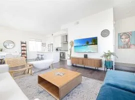 Walk to Balboa Park and Little Italy LUX Townhome