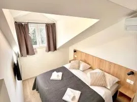 Cloud9 Apartments & Rooms