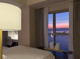 Playful 1BR With Magnificant Bayview Garden View Near Okada, Solaire, Aiports