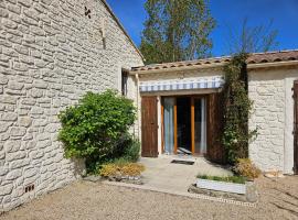 Chez Cathy, ξενοδοχείο σε Pernes-les-Fontaines