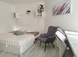 Courtyard Condo Twin