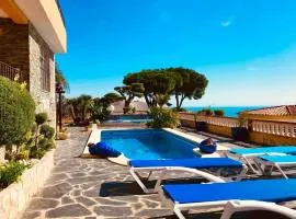 VILLA MIRAMAR