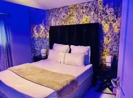 Ekuthuleni Guest House Benoni