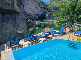 Logis Hôtel restaurant Auberge de la Cascade, hotel cerca de Aeródromo de Mende - Brenoux - MEN, Sainte-Enimie