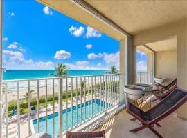 Hutchinson Island BeachFront Heated Pool Balcony Top Floor