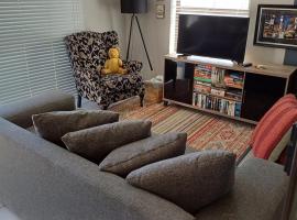 Sozo - our place at the ocean, hotel en Gordonʼs Bay