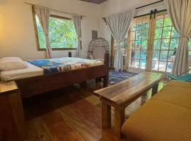 New Premium Jungle Cabin
