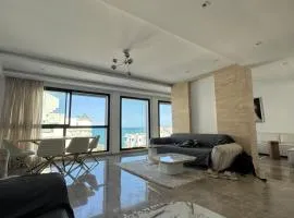 Beach view luxury penthouse in Gammarth