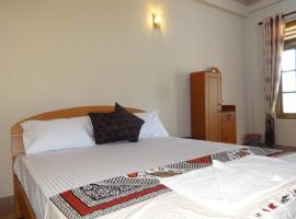 Hotel Alas Garden, hotel near SLAF China Bay - TRR, Trincomalee