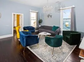 1900's Victorian Home Sleeps 22 8BDRM 3Bath