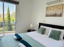Modern 2BR-Pool-Great Location-Family Friendly-Hesperides garden