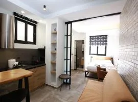 Emily in Athens - Central design awarded flat Syntagma E3