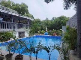 Casa Del Chen - Budget Friendly Stay - 20-30 Pax