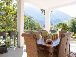 Glanz Antique Paradise near the Sea, cottage a Kotor (Cattaro)