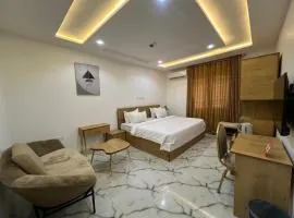 Grand Lynks Homes and Apartments