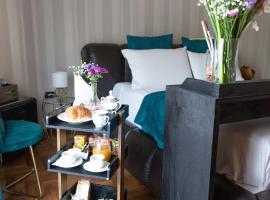 Suite room, hotel v destinaci Aversa