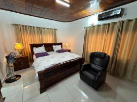 Luxury Villa - 3 Bedrooms, hotel v destinaci Limbe